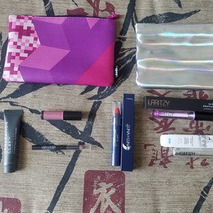 Lipstick & Lipgloss: Laritzy, Cargo, Luna by Luna